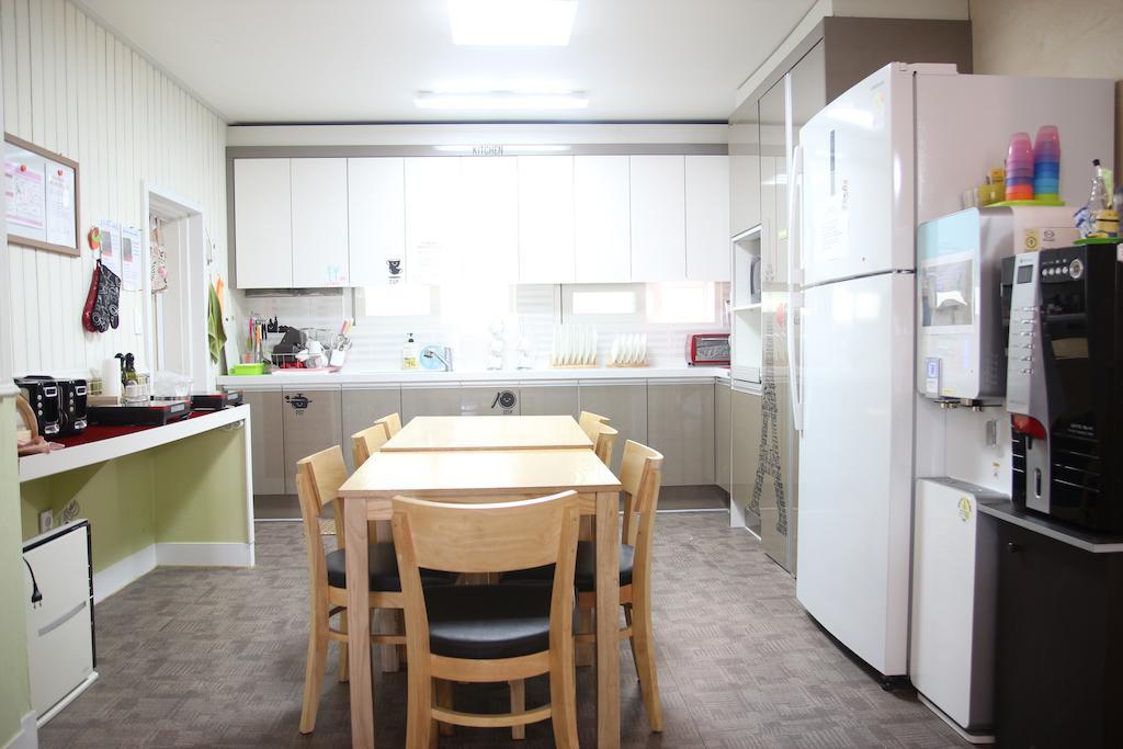 Guesthouse 710 In Haeundae Busan Dış mekan fotoğraf